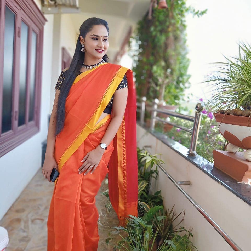 ZEE TELUGU TV ANCHOR KASI ANNAPURNA IN ORANGE SAREE BLOUSE 14